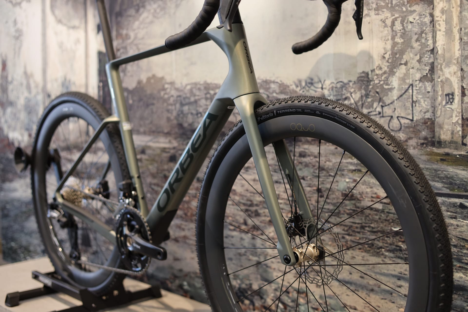 Orbea Terra Race M20iLTD Spaceship Green | Carbon Gravel Bike thumbnail 2
