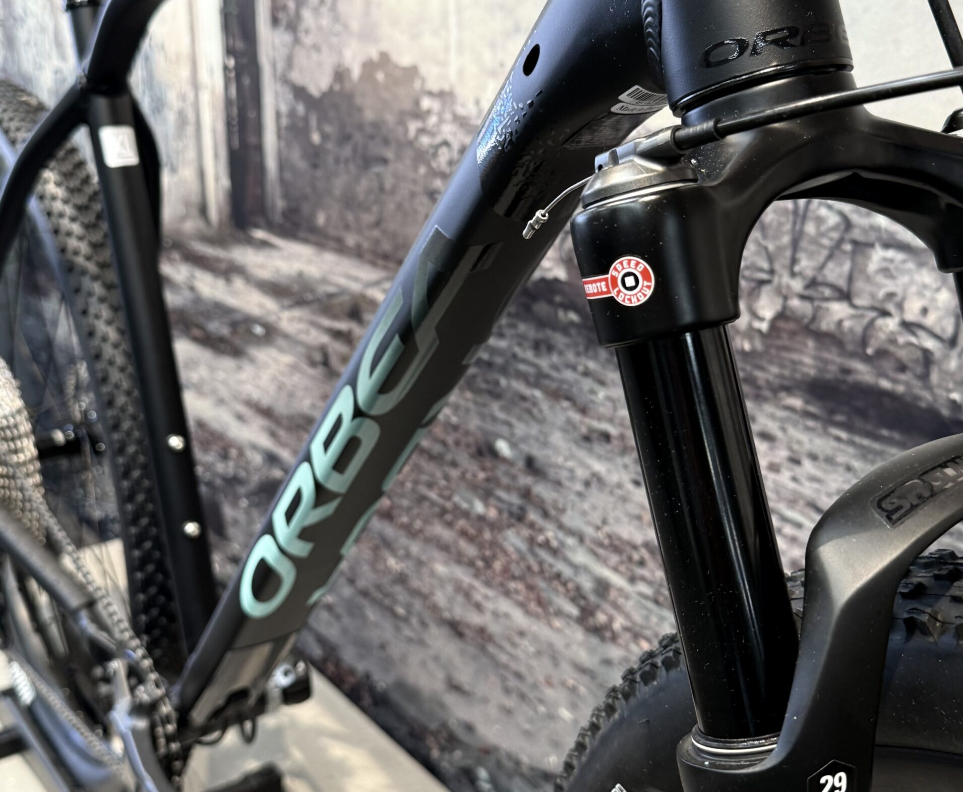Orbea Alma H20 – MTB Hardtail – XL – Black Celeste – Shimano Deore thumbnail 2
