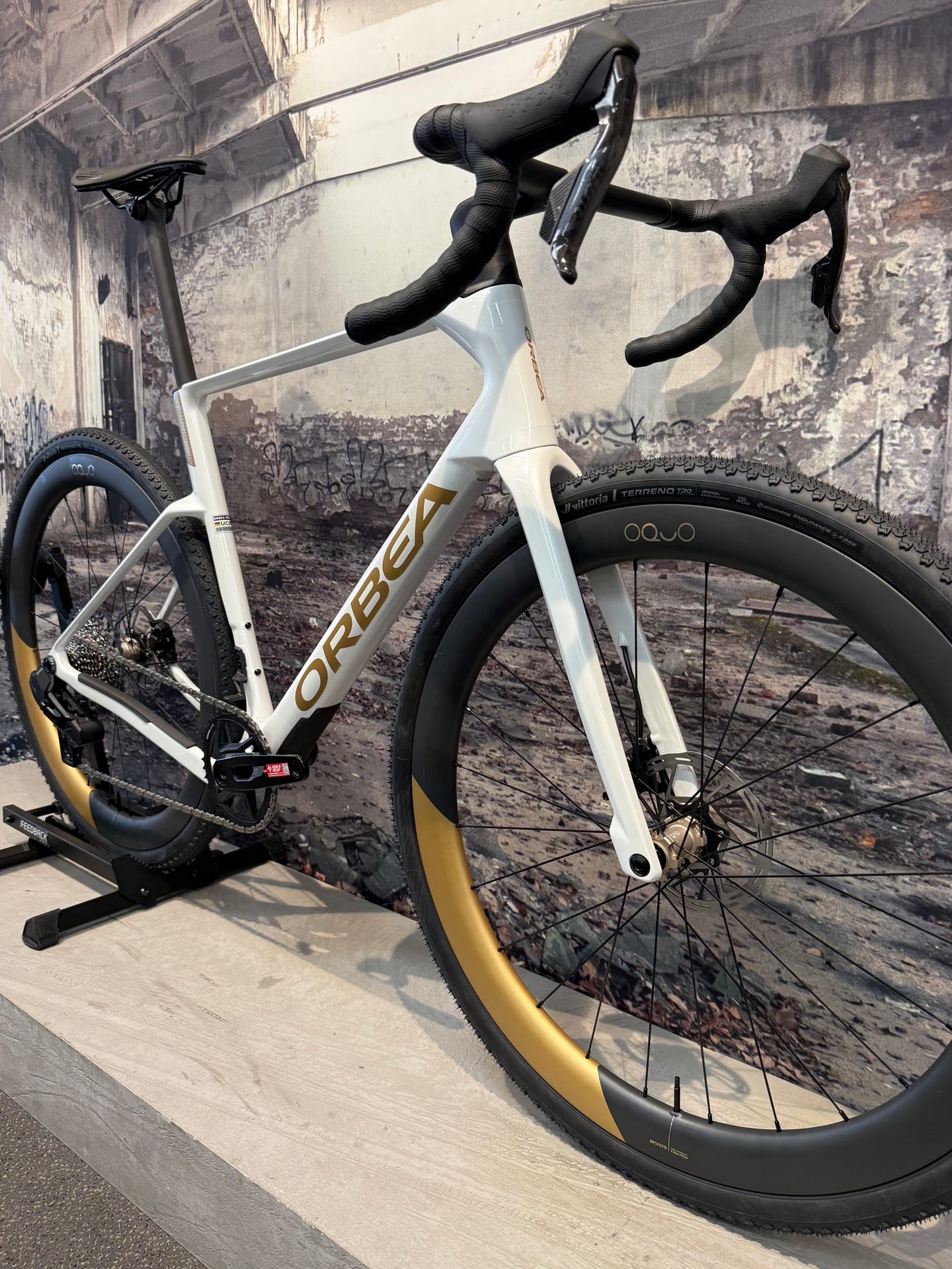 Orbea Terra Race – Gravel Bike – Custom White/Sand Gold – SRAM Rival AXS – Large thumbnail 2