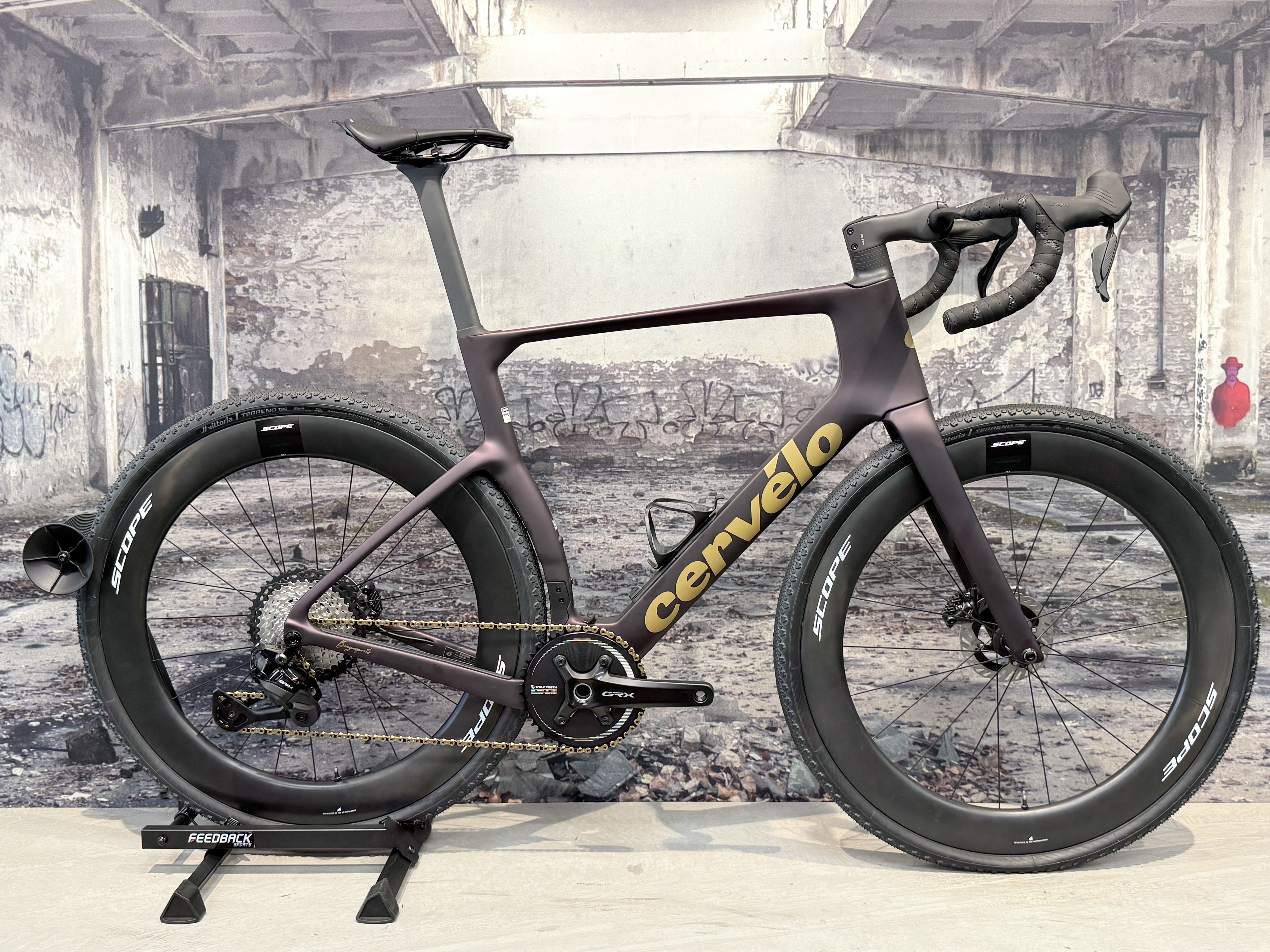 High-end Road Bikes & Gravel Bikes from Orbea, Colnago, Cervélo, and Basso