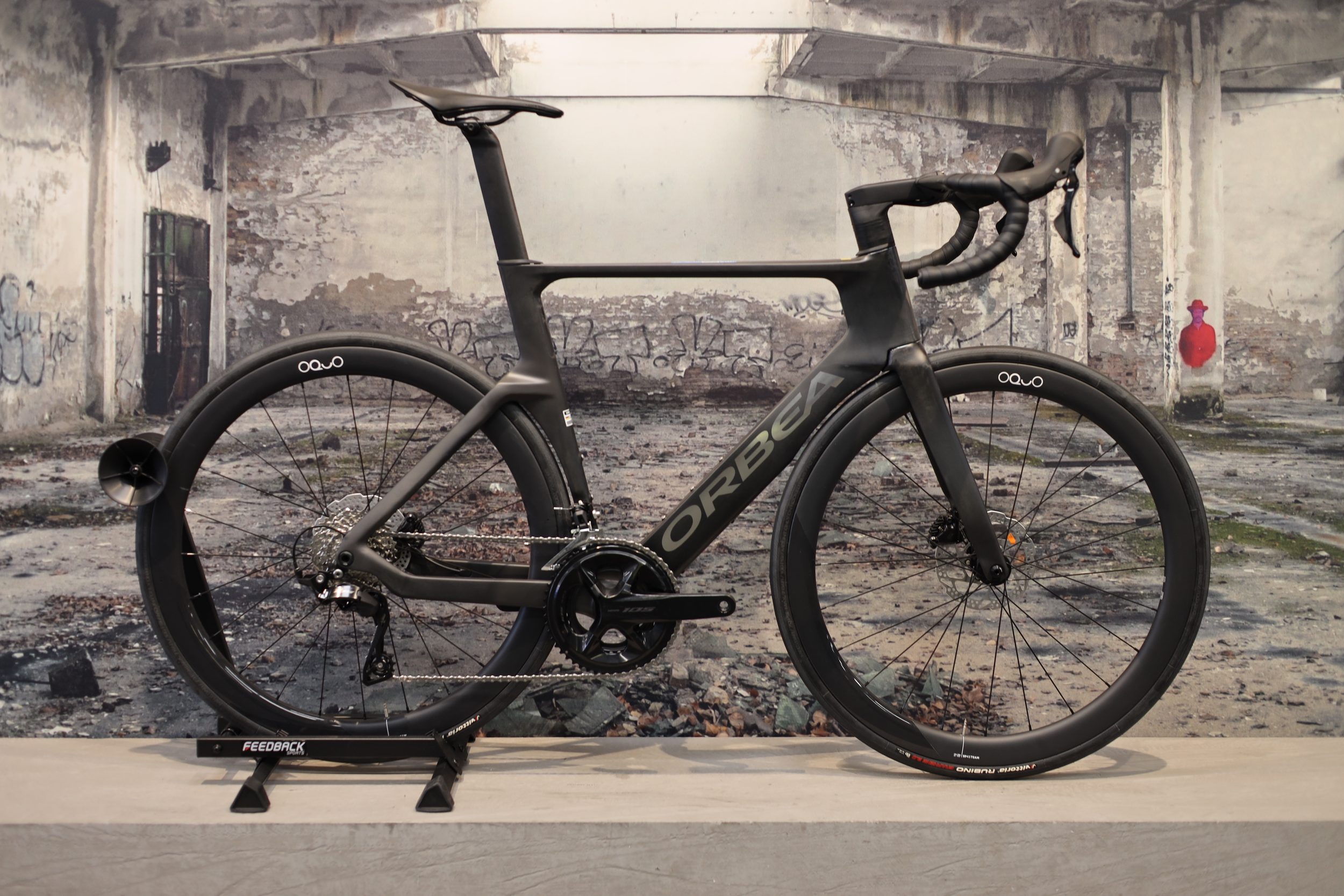 Orbea Orca Aero M30 – Road bike – 55 cm – 105 Mechanical – Carbon OQUO 45mm