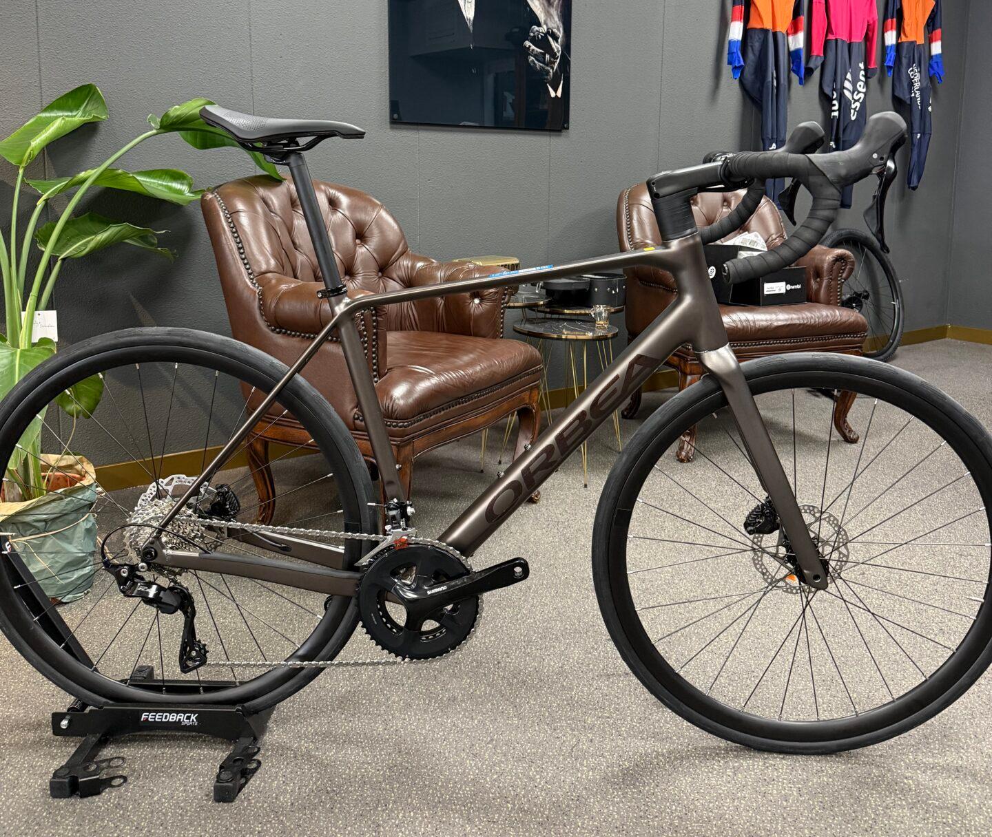 Orbea Avant h30 – Road bike – All Sizes – Simano 105 – Brown thumbnail 1