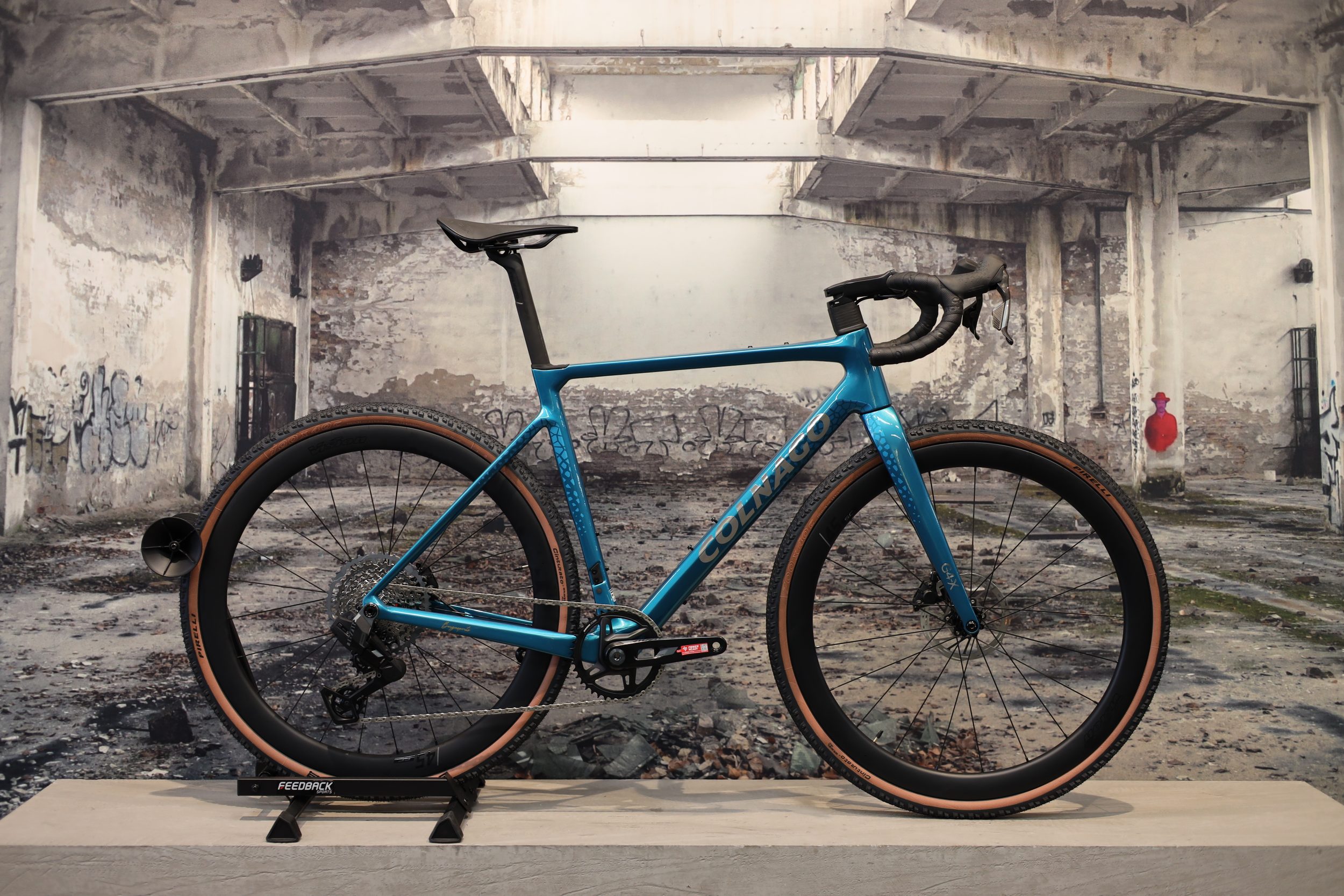 Colnago G4X – Gravelbike – 52 cm and 54 cm – GRX 1×12 – Fulcrum Lite – Blue Colnago G4X – Gravelbike – 52 cm and 54 cm – GRX 1×12 – Fulcrum Lite – Blue