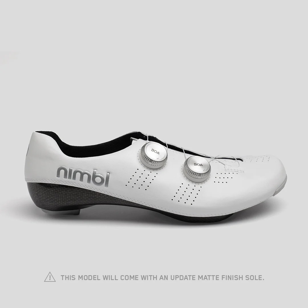 Nimbl Ultimate Exceed – Wielrenschoenen – Wit/Zilver 2026 Nimbl Ultimate Exceed – Wielrenschoenen – Wit/Zilver 2026